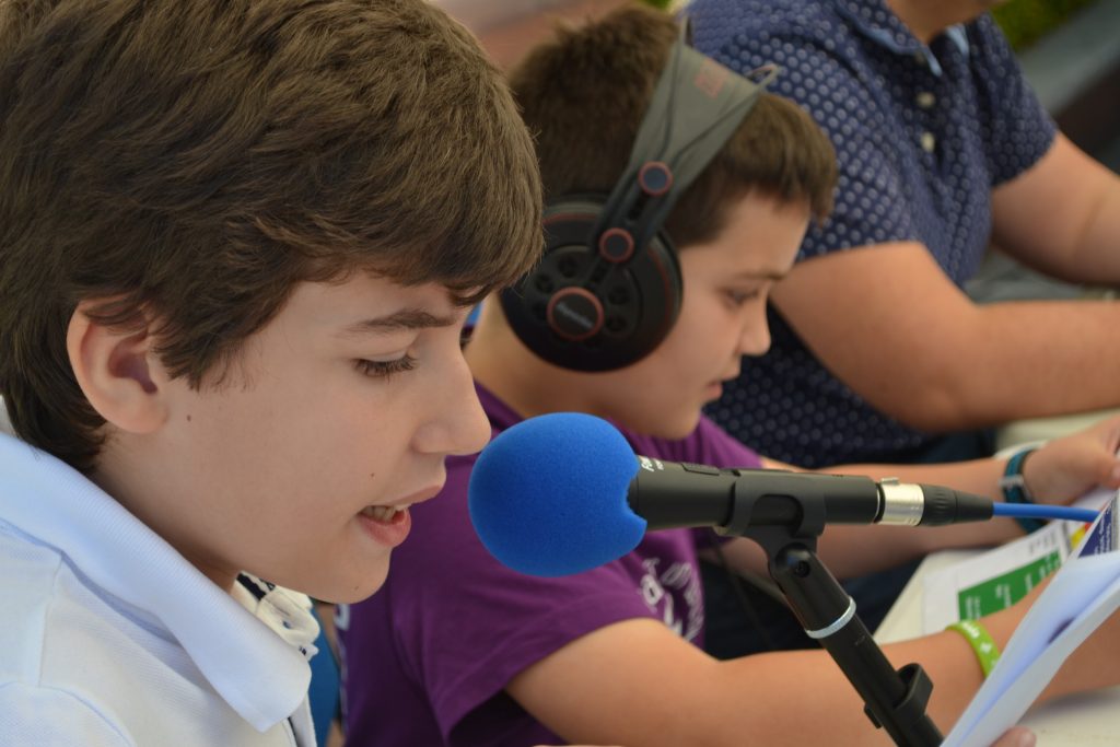 Radio in education against COVID-19