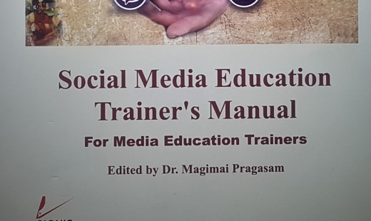 Educación en Medios Sociales Manual del Entrenador